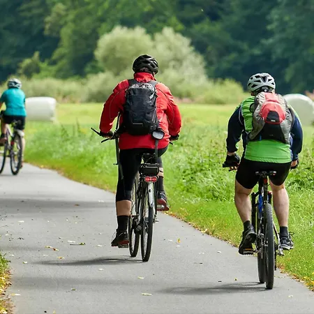 Seemoewe - Moderne Mit Balkon Waren (Mueritz)