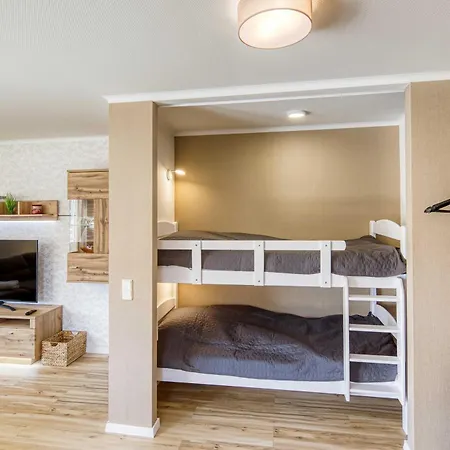 Seemoewe - Moderne Mit Balkon Daire